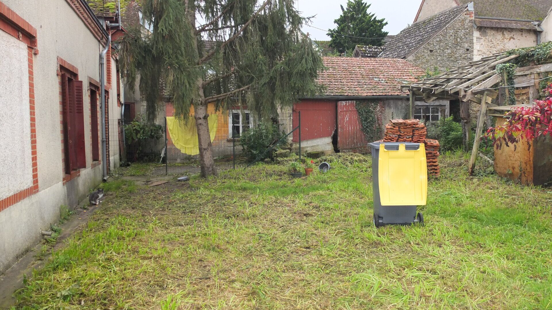 DUN LE POELIER - ENSEMBLE IMMOBILIER A RENOVER photo 3