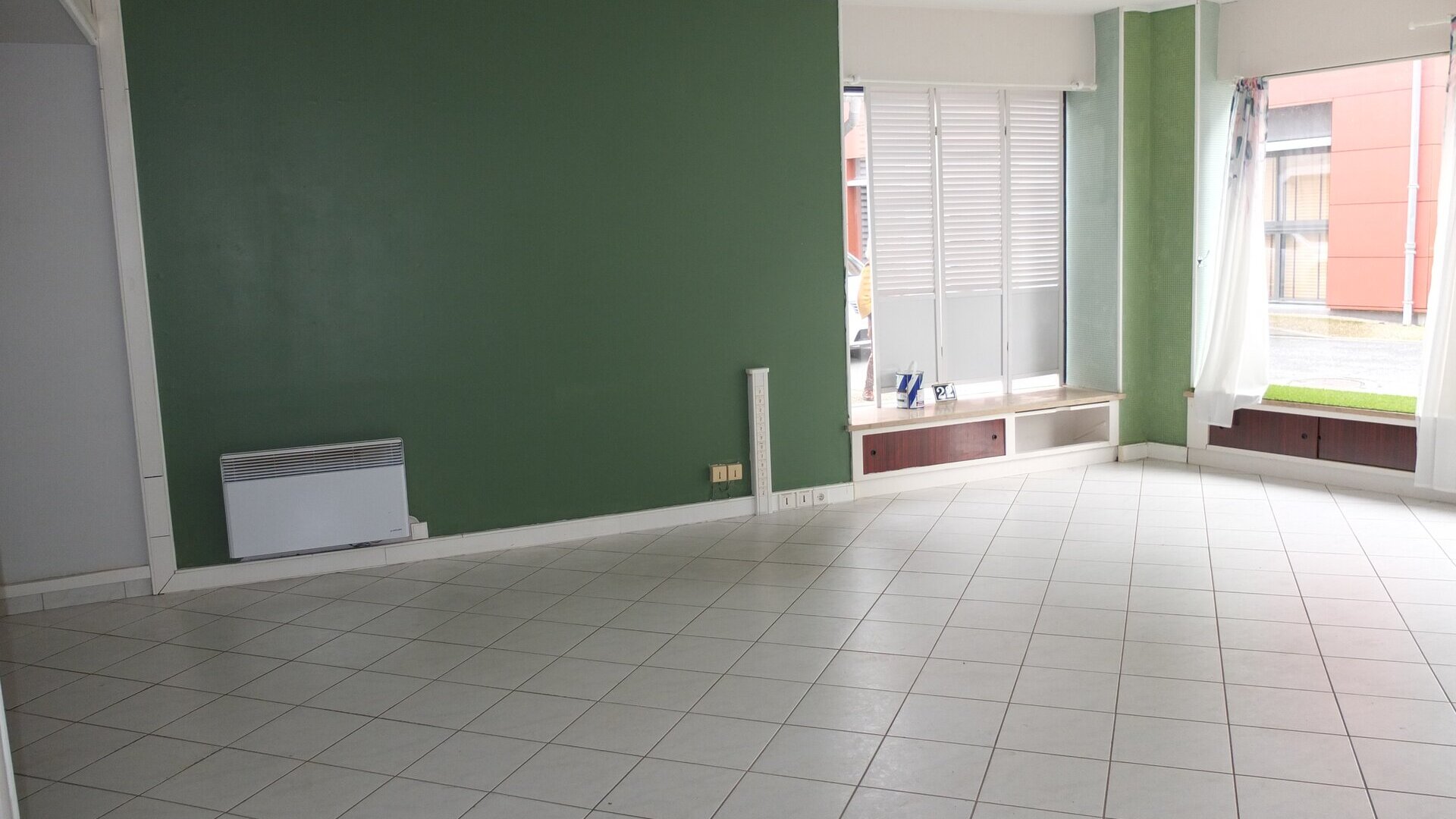 CHABRIS - LOCAL COMMERCIAL 88m² photo 4