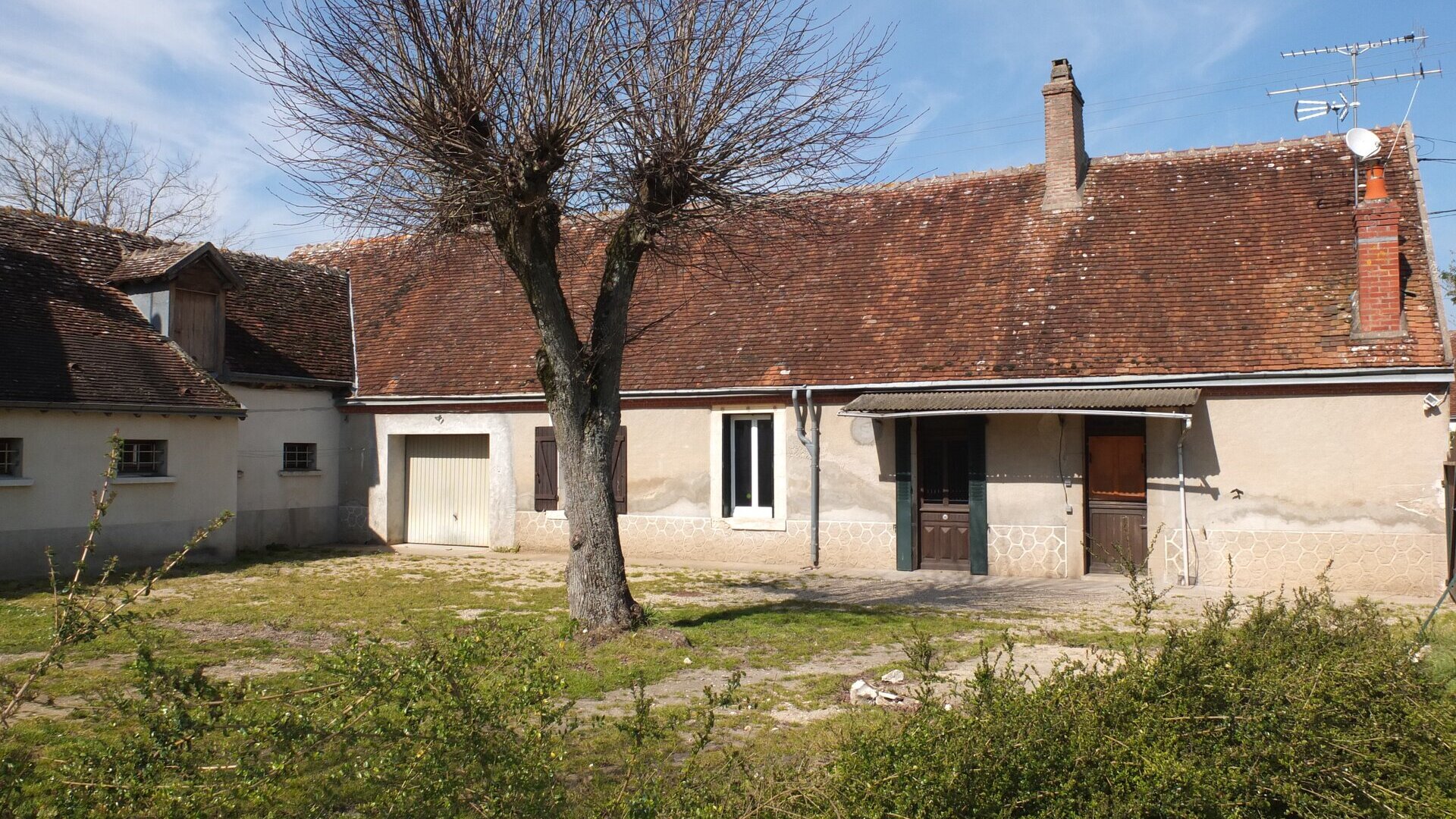 CHABRIS - Ensemble immobilier photo 5